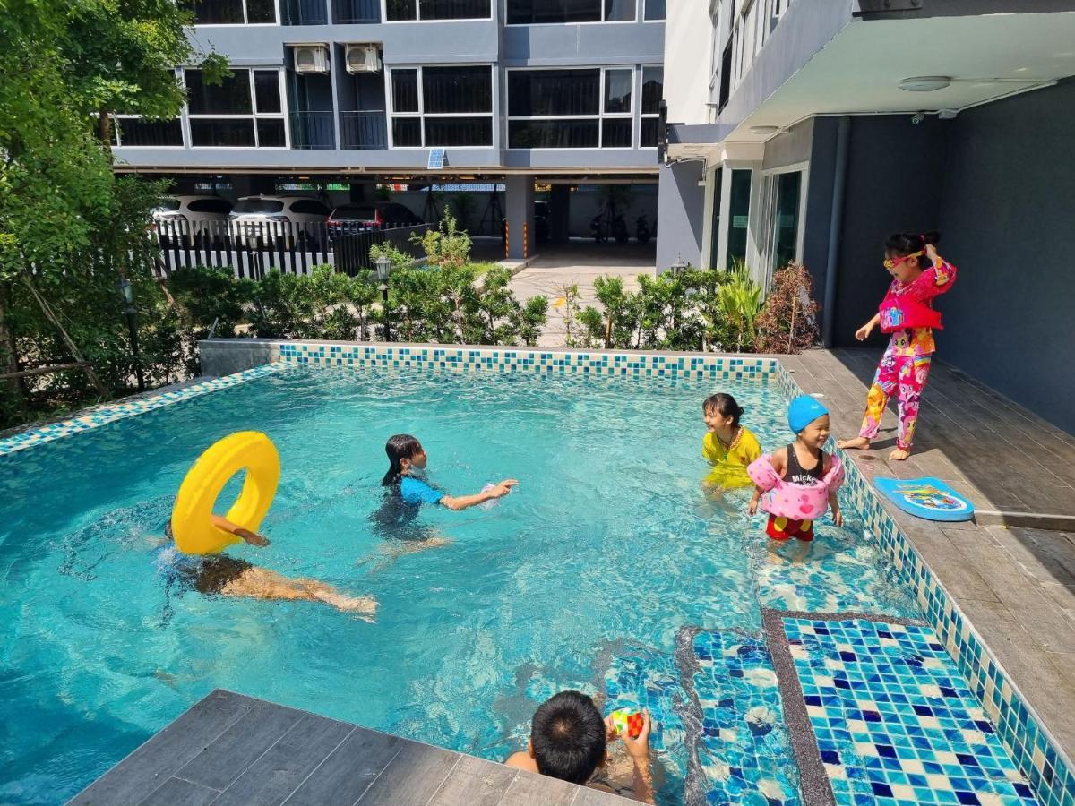 The Key Point Hotel Bangkok Luaran gambar