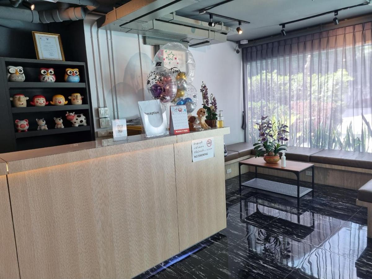 The Key Point Hotel Bangkok Luaran gambar